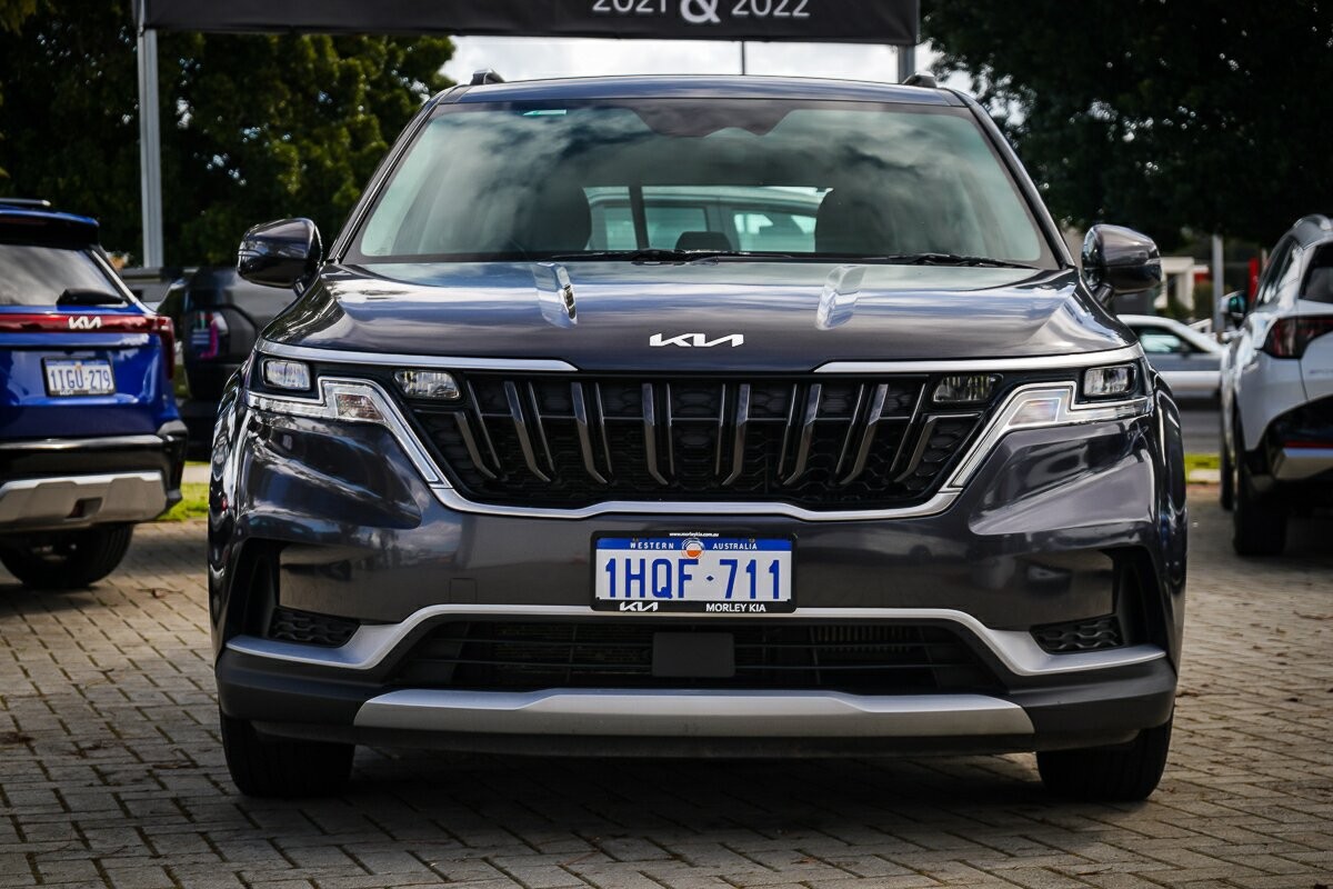 Kia Carnival image 3