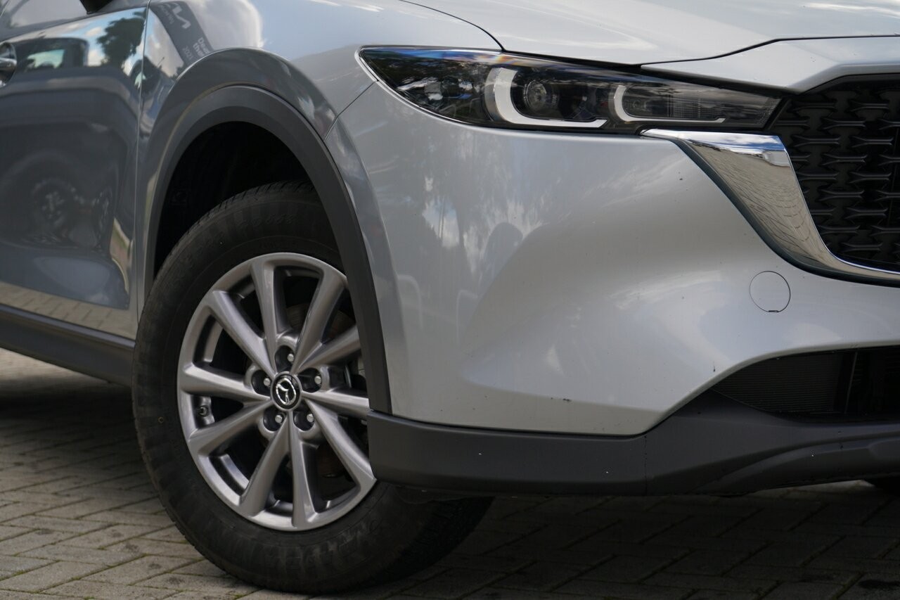Mazda Cx-5 image 2