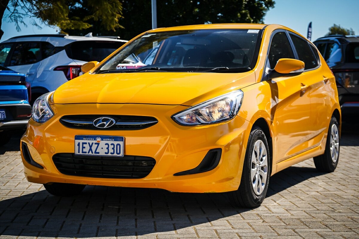 Hyundai Accent image 4