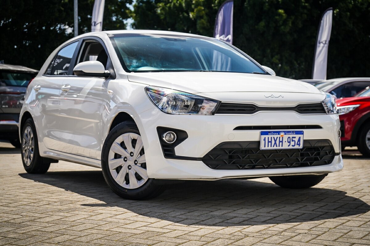 Kia Rio image 1