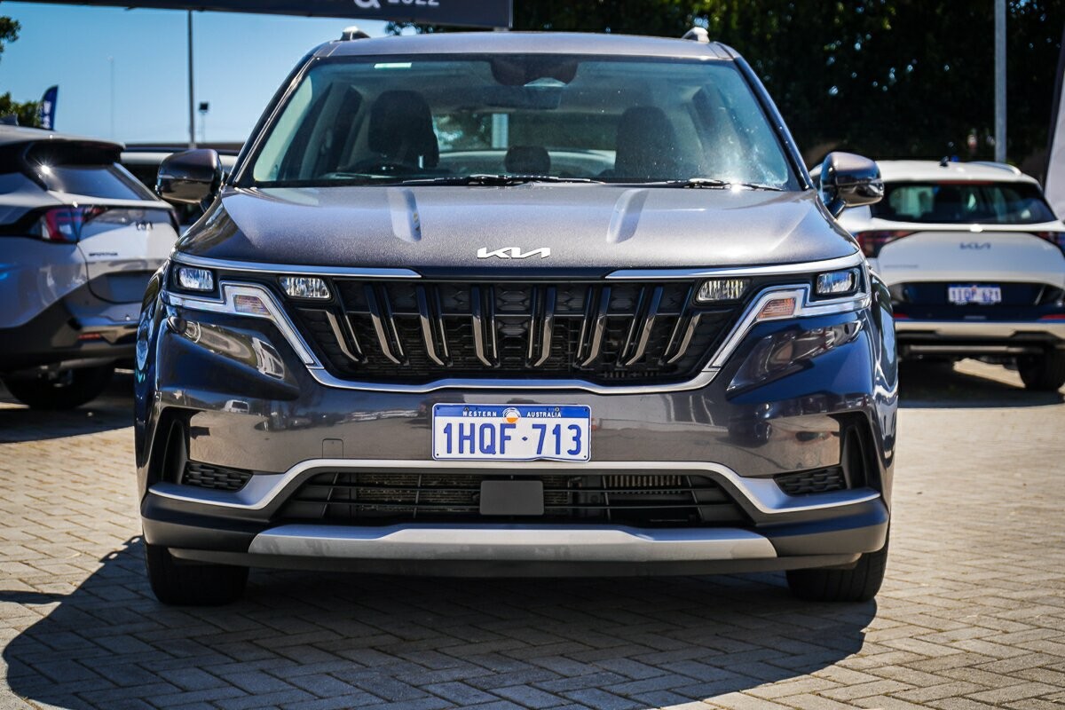 Kia Carnival image 3