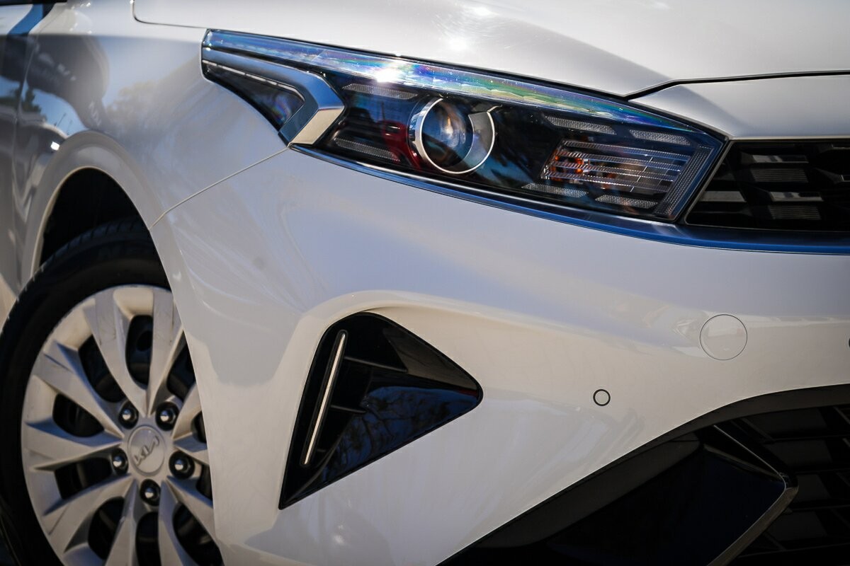 Kia Cerato image 2