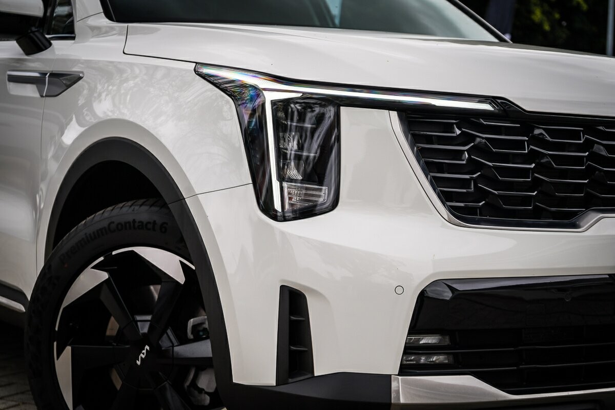 Kia Sorento image 2