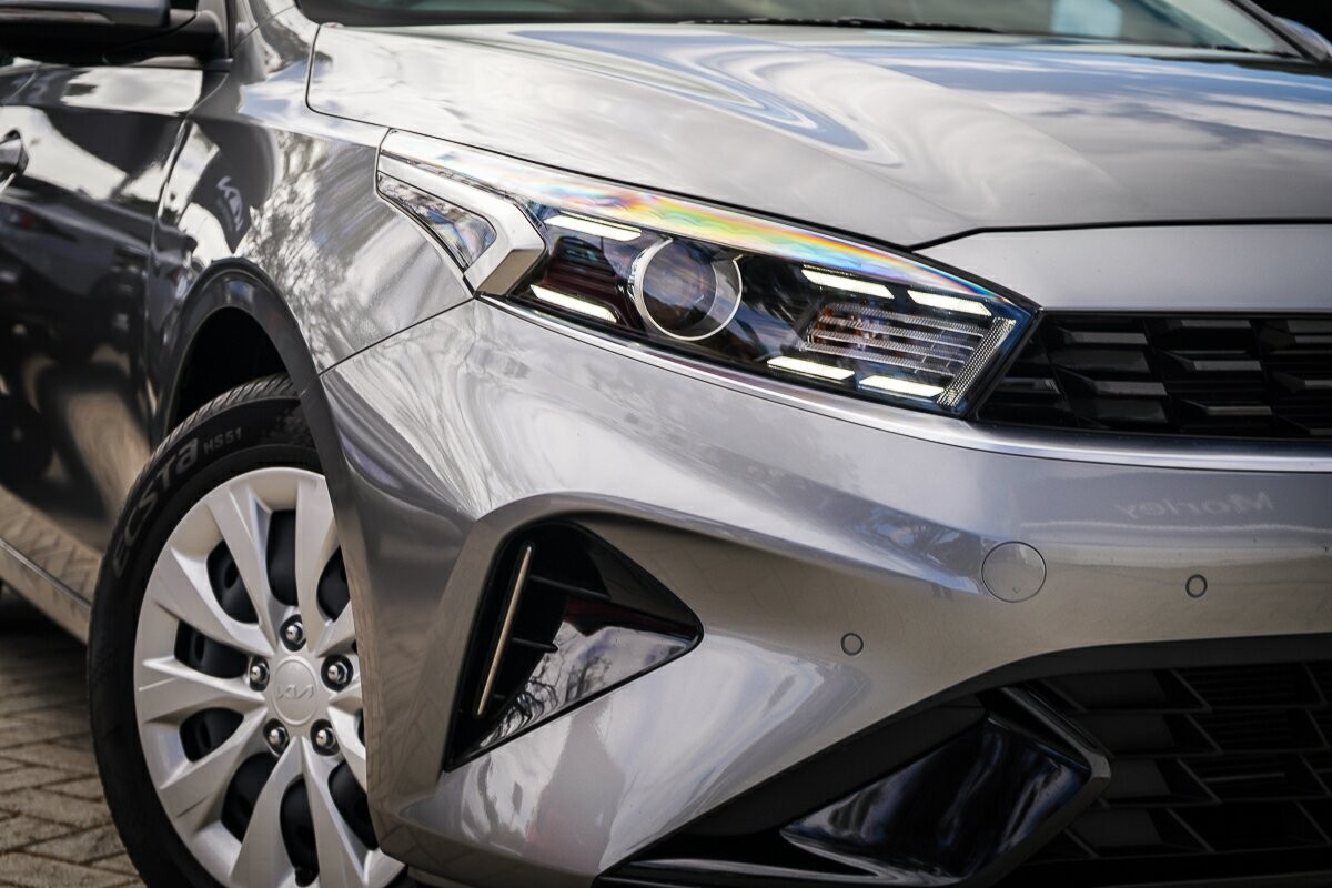 Kia Cerato image 2
