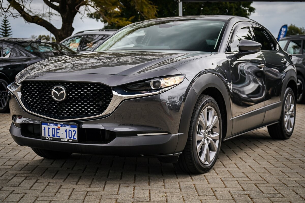 Mazda Cx-30 image 4