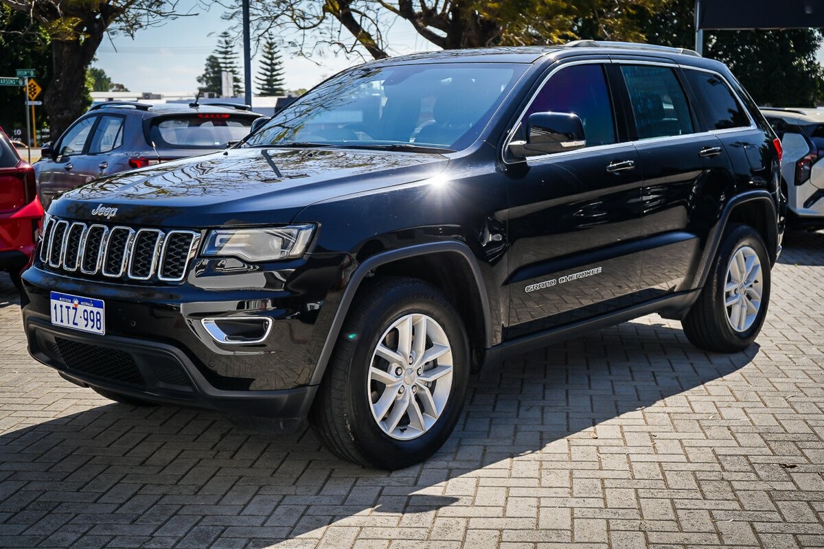 Jeep Grand Cherokee image 4