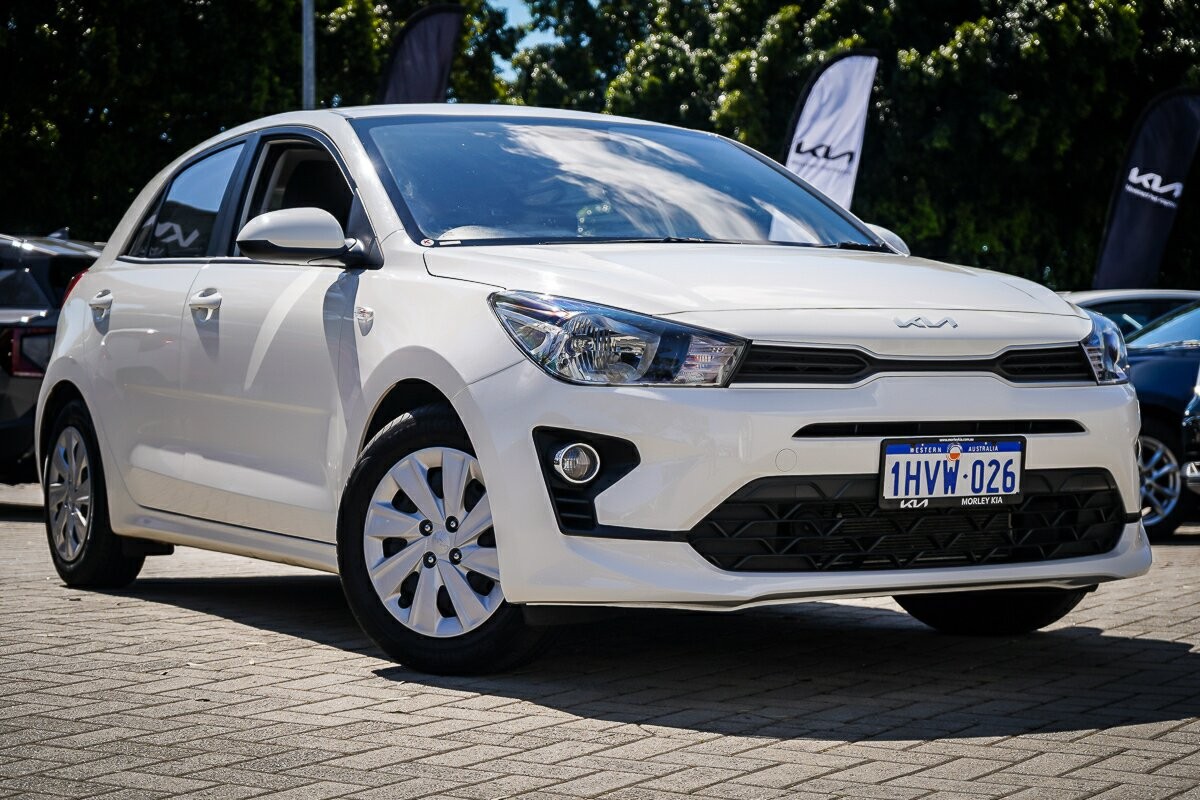 Kia Rio image 1