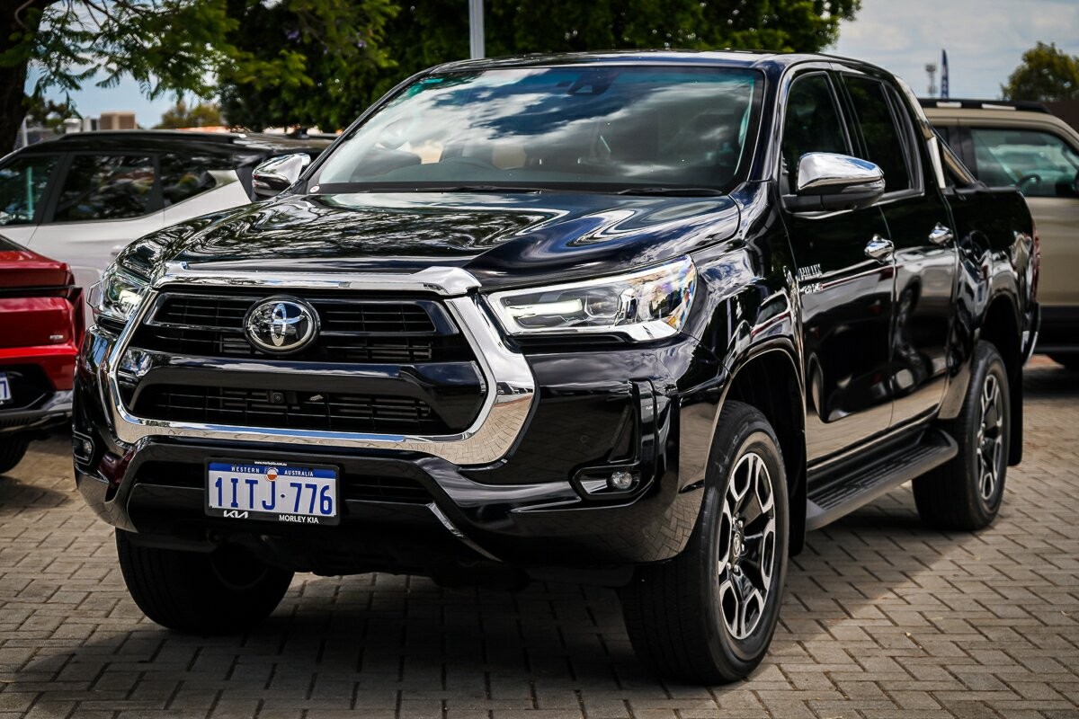 Toyota Hilux image 4