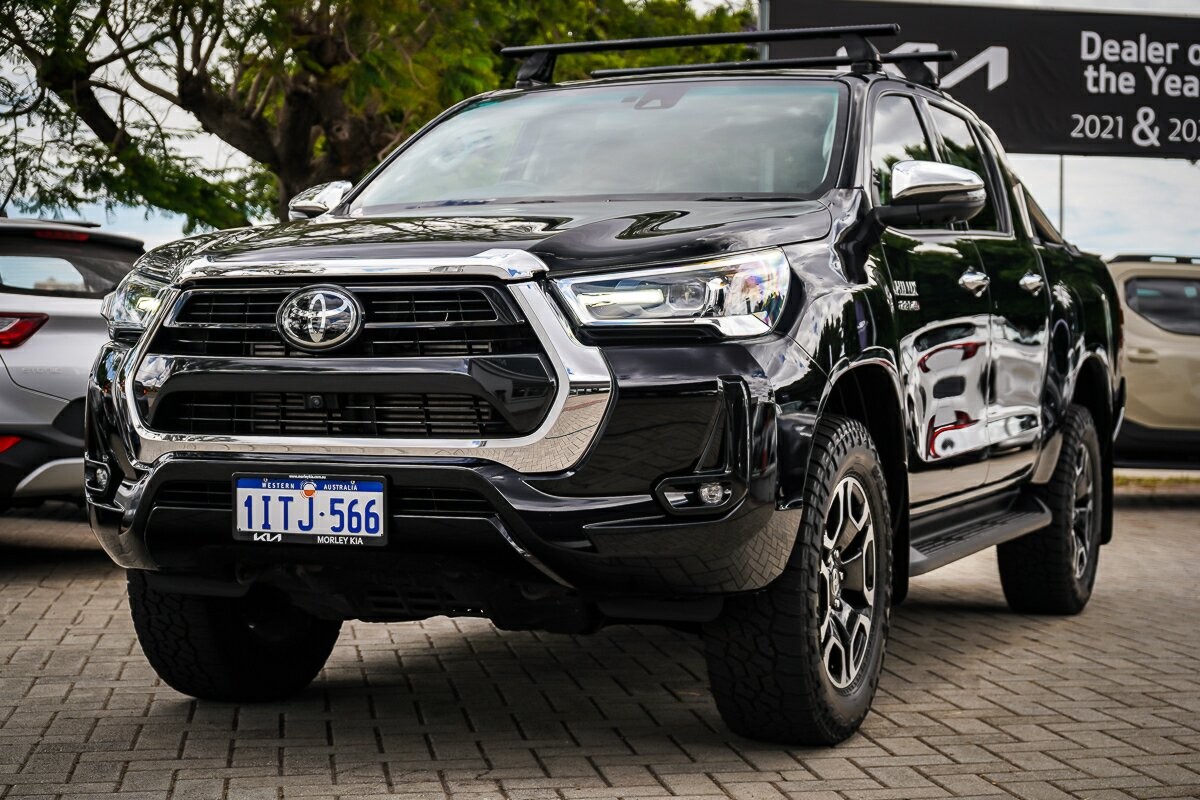 Toyota Hilux image 4