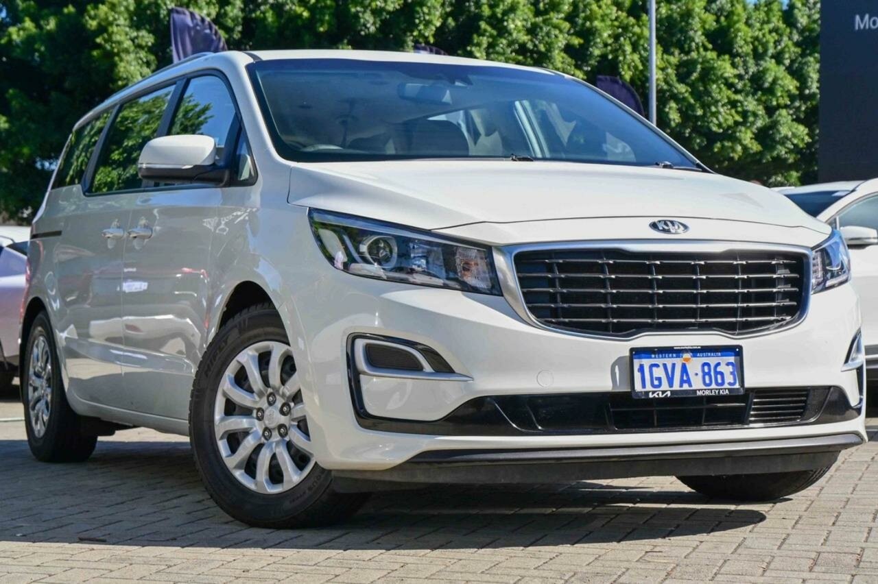 Kia Carnival image 1