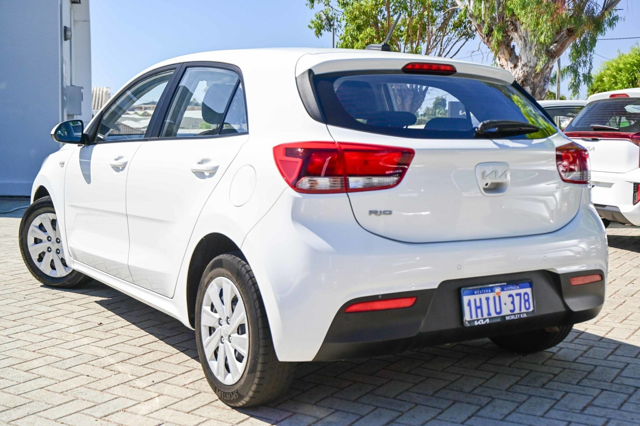 Kia Rio image 3