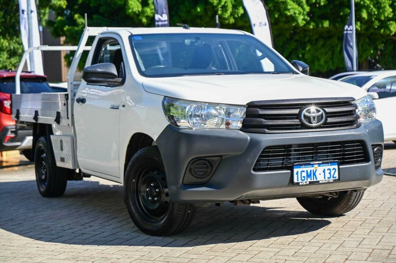 Toyota Hilux image 1