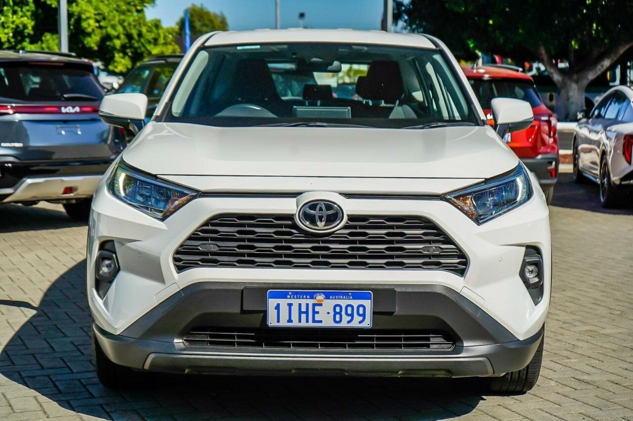 Toyota Rav4 image 4