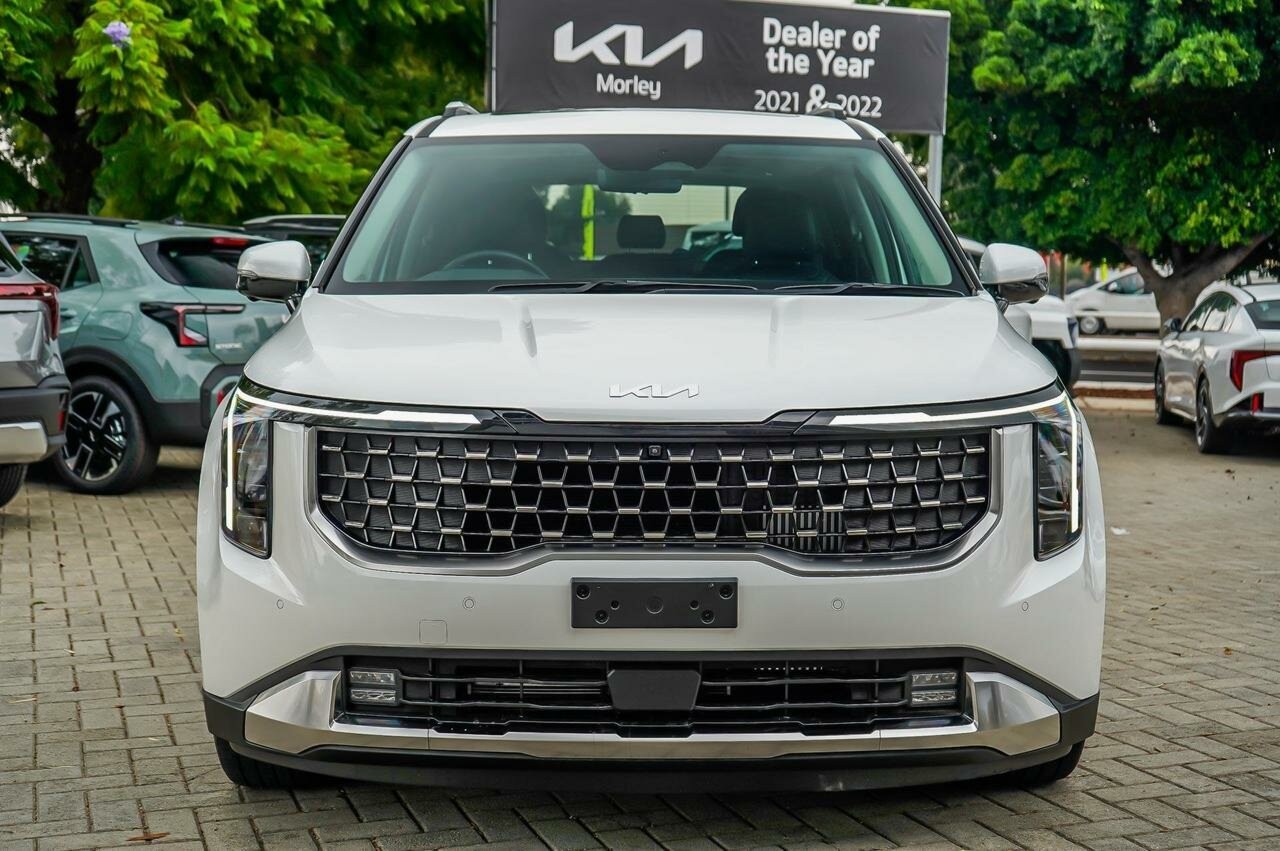 Kia Carnival image 4