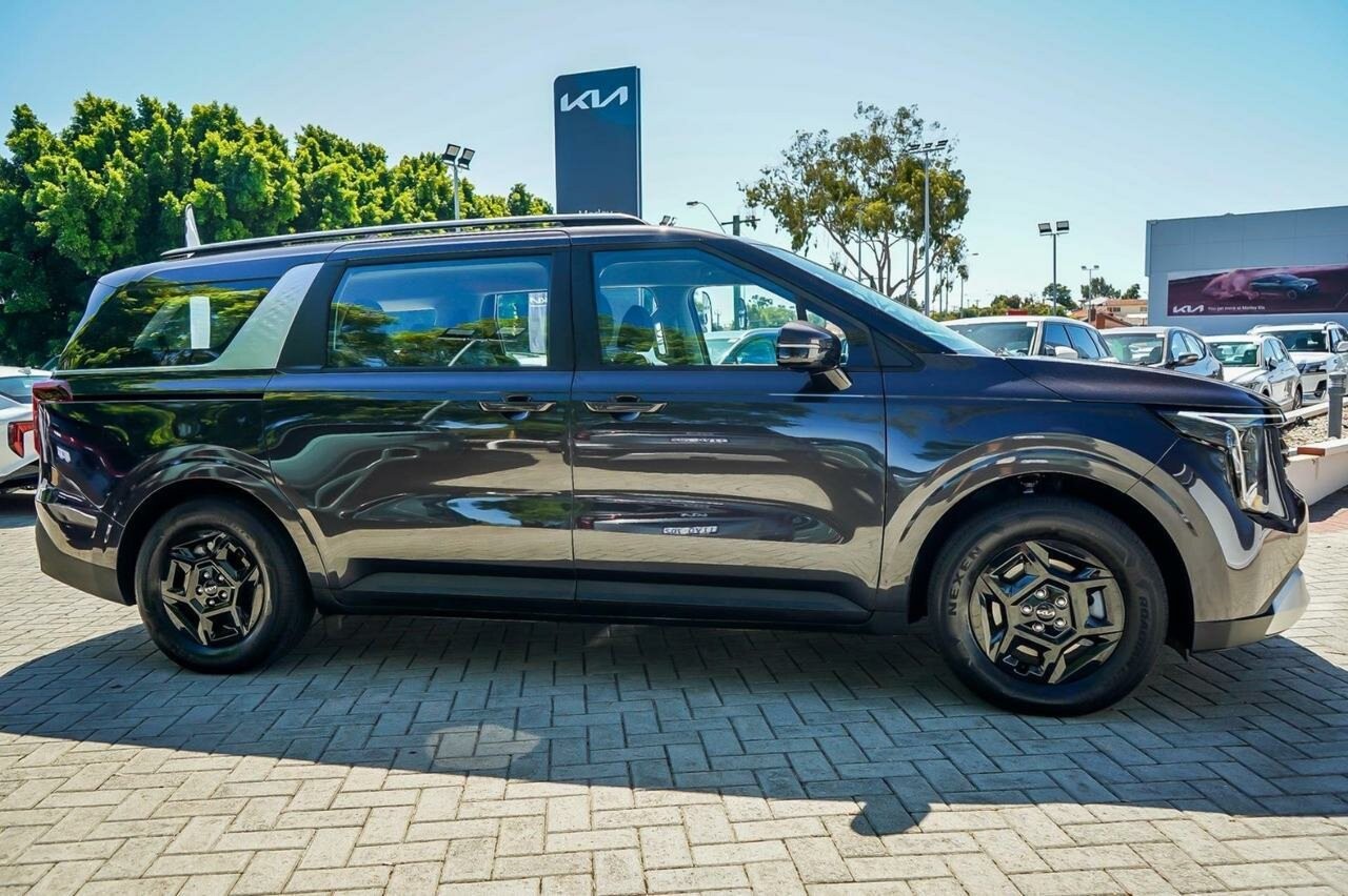 Kia Carnival image 3