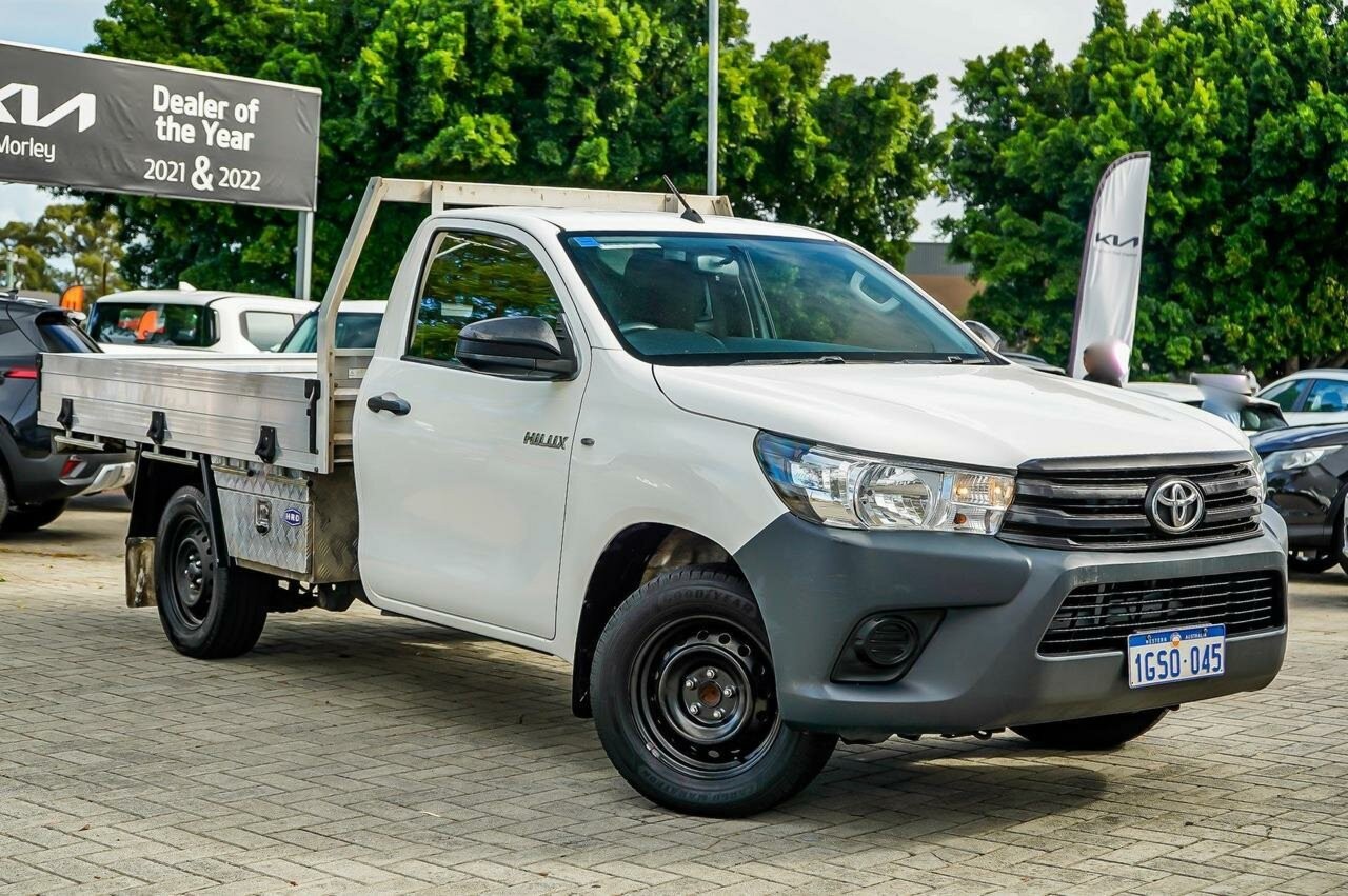 Toyota Hilux image 1