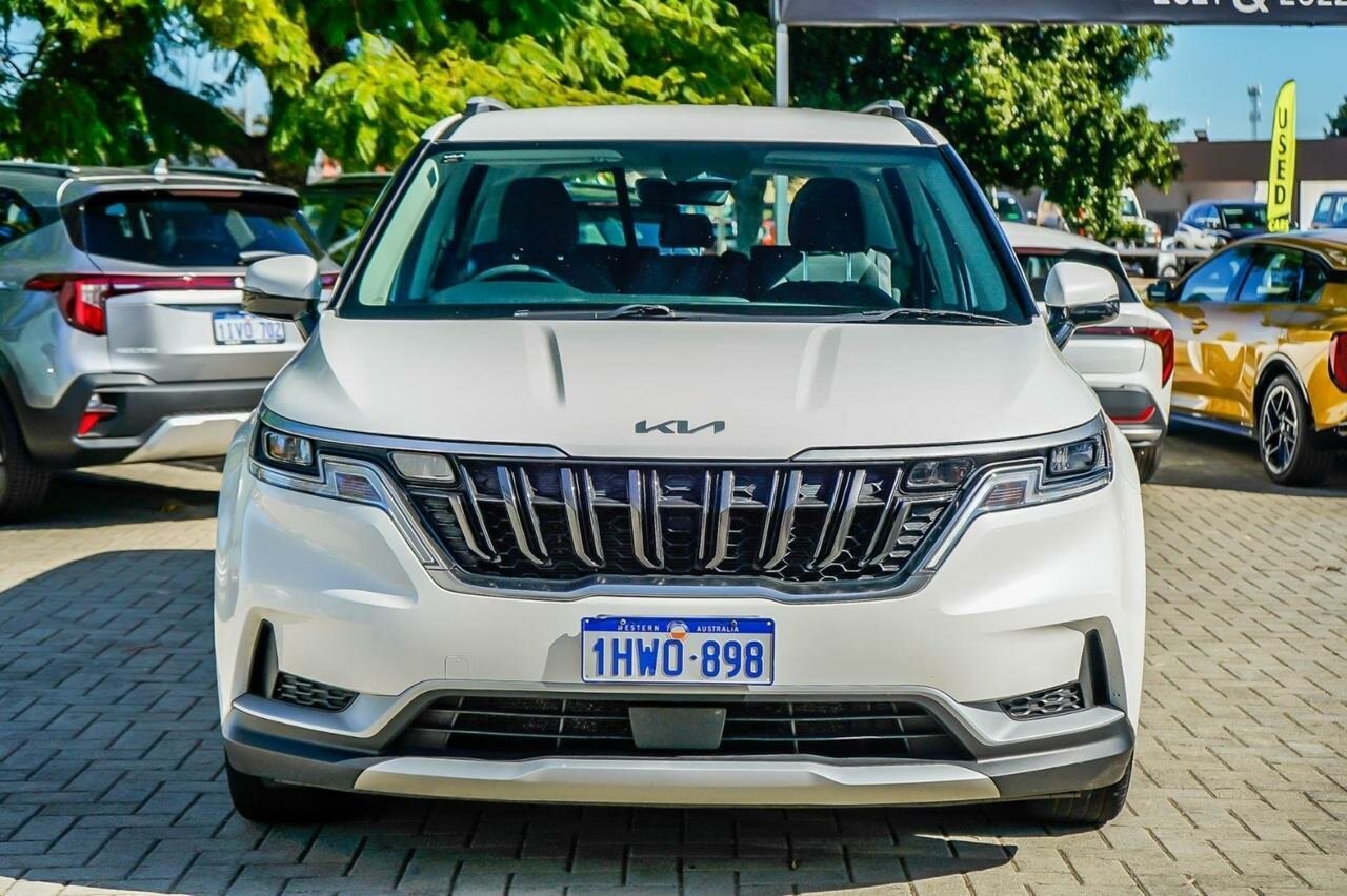 Kia Carnival image 4