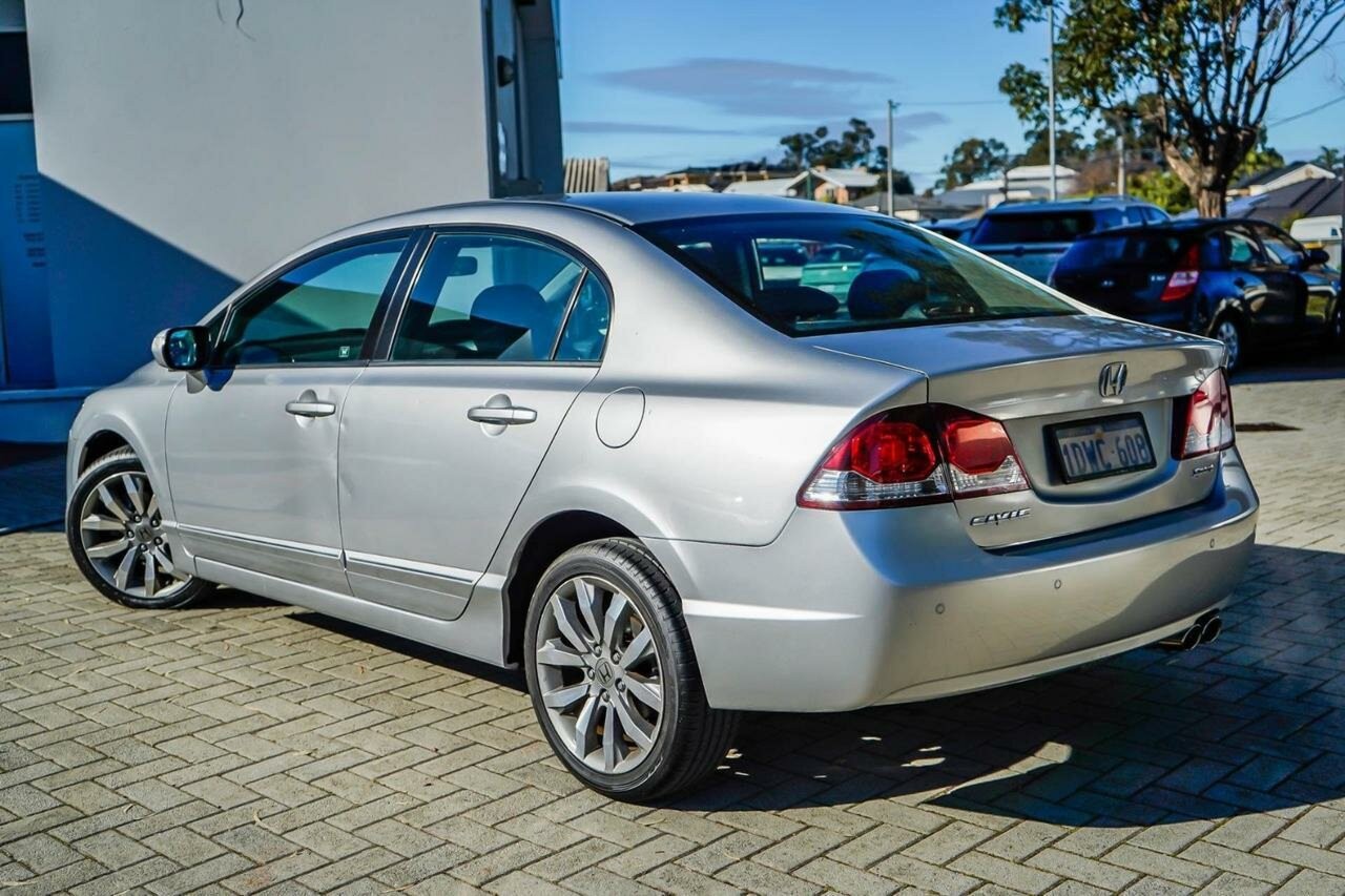 Honda Civic image 2
