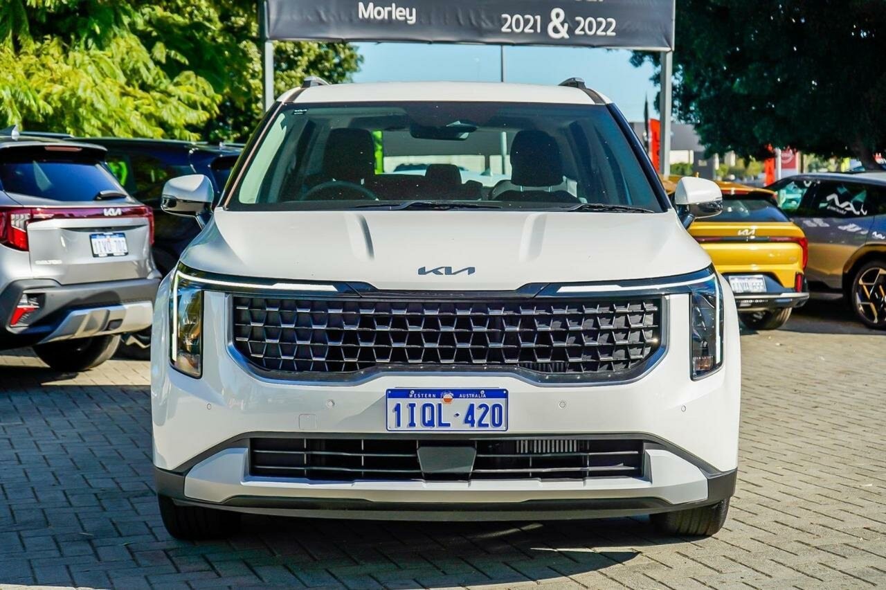 Kia Carnival image 4