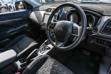 https://vehicle-cdn.autoleague.cloud/15795_41012132_17.jpg