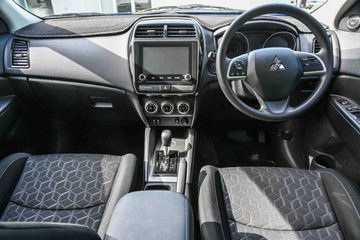 https://vehicle-cdn.autoleague.cloud/15795_41012132_18.jpg