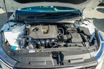 https://vehicle-cdn.autoleague.cloud/15795_41012137_22.jpg