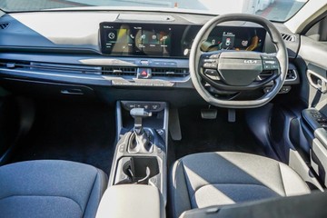 https://vehicle-cdn.autoleague.cloud/15795_41012137_7.jpg