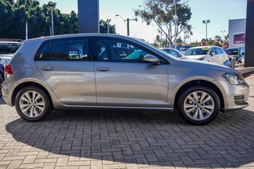 https://vehicle-cdn.autoleague.cloud/15795_41012322_3.jpg