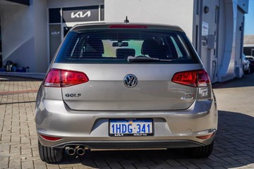 https://vehicle-cdn.autoleague.cloud/15795_41012322_5.jpg
