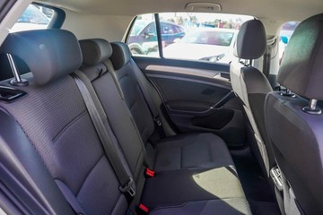 https://vehicle-cdn.autoleague.cloud/15795_41012322_8.jpg