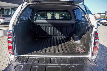 https://vehicle-cdn.autoleague.cloud/15795_41012332_10.jpg