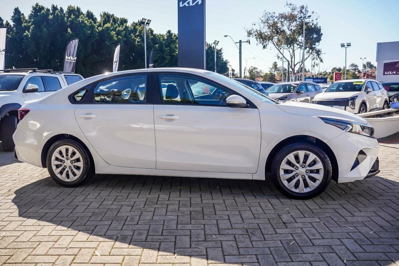 Kia Cerato image 3