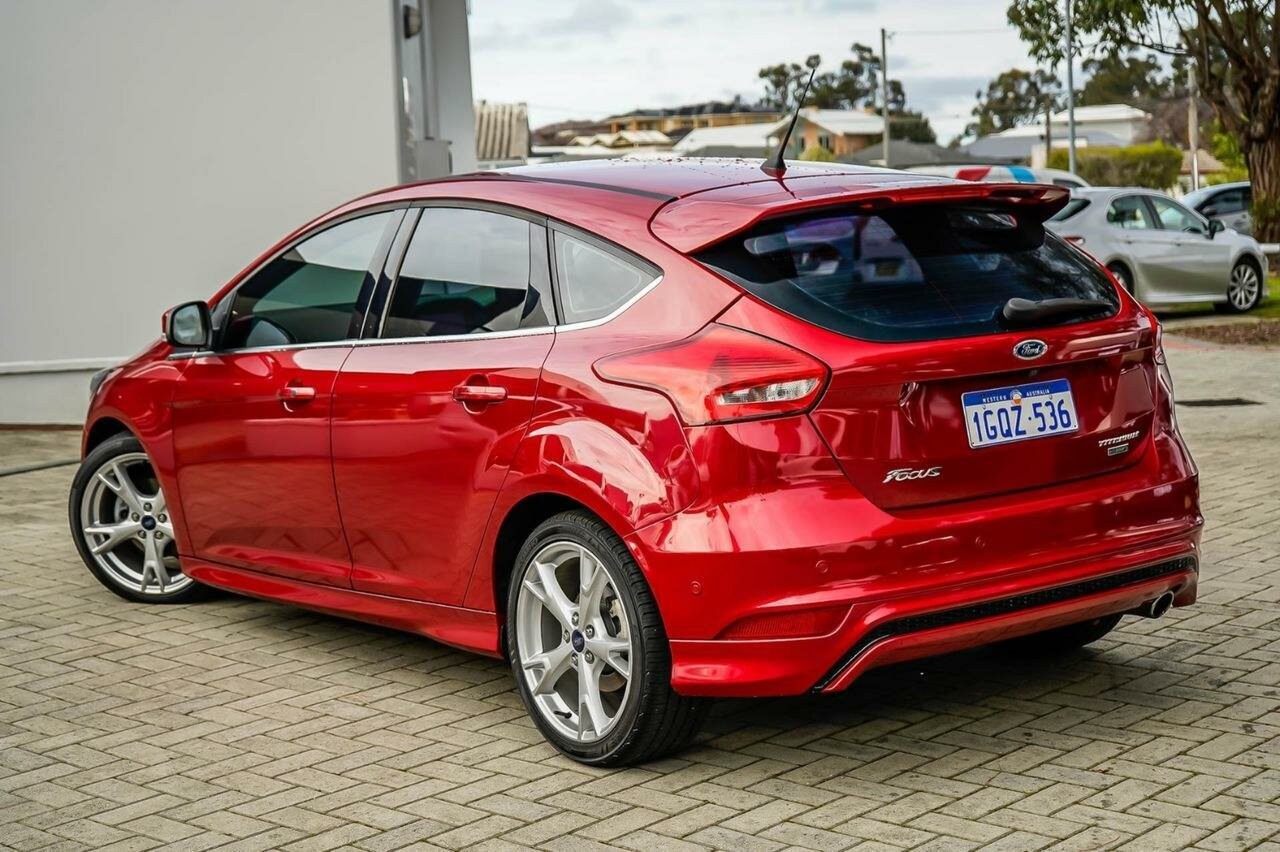 Ford Focus image 2