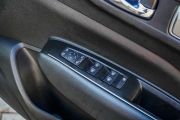 https://vehicle-cdn.autoleague.cloud/15795_41012464_16.jpg