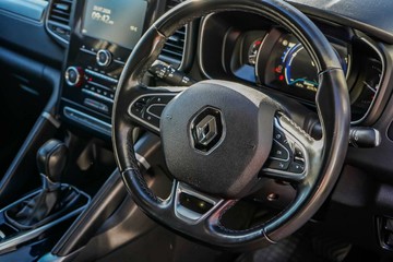 https://vehicle-cdn.autoleague.cloud/15795_41012464_17.jpg