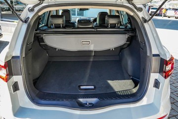 https://vehicle-cdn.autoleague.cloud/15795_41012464_22.jpg