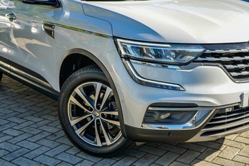 https://vehicle-cdn.autoleague.cloud/15795_41012464_6.jpg