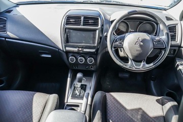 https://vehicle-cdn.autoleague.cloud/15795_41012495_20.jpg