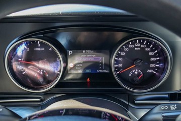 https://vehicle-cdn.autoleague.cloud/15795_41012498_11.jpg