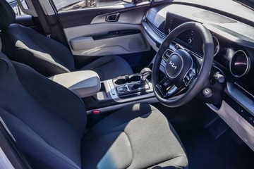 https://vehicle-cdn.autoleague.cloud/15795_41012498_17.jpg