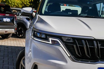 https://vehicle-cdn.autoleague.cloud/15795_41012498_7.jpg