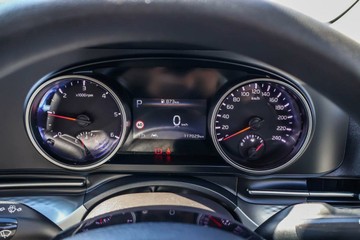 https://vehicle-cdn.autoleague.cloud/15795_41012501_11.jpg
