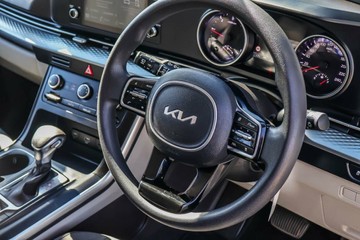 https://vehicle-cdn.autoleague.cloud/15795_41012501_16.jpg