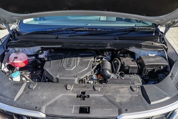 https://vehicle-cdn.autoleague.cloud/15795_41012501_22.jpg