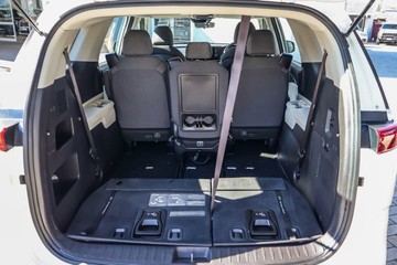 https://vehicle-cdn.autoleague.cloud/15795_41012503_21.jpg