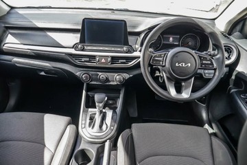 https://vehicle-cdn.autoleague.cloud/15795_41012515_20.jpg