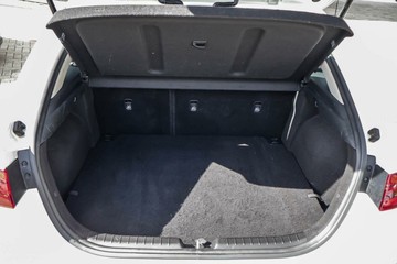 https://vehicle-cdn.autoleague.cloud/15795_41012515_21.jpg