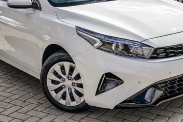 https://vehicle-cdn.autoleague.cloud/15795_41012515_6.jpg