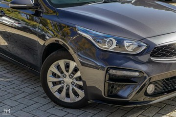 https://vehicle-cdn.autoleague.cloud/15795_41012531_6.jpg
