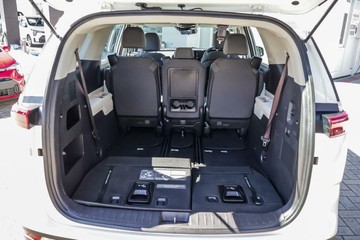 https://vehicle-cdn.autoleague.cloud/15795_41012577_21.jpg